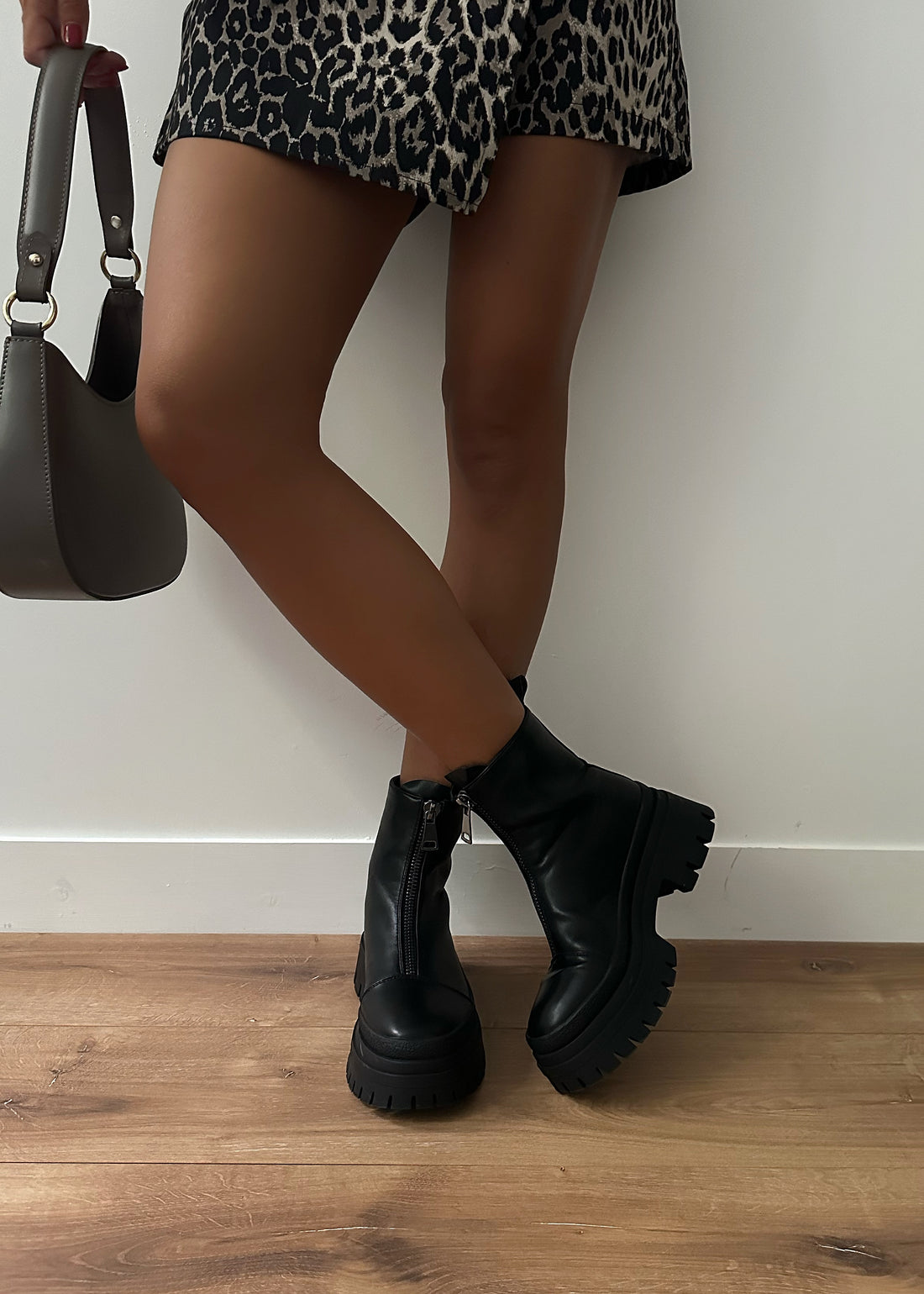 Bottines noires zippées à plateforme