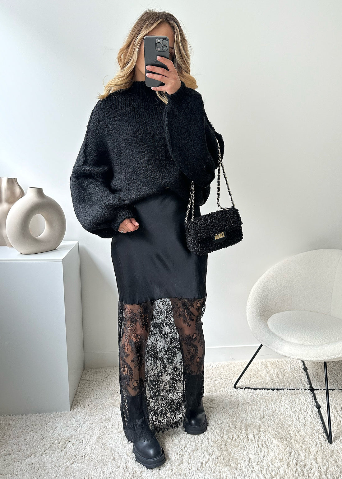 Jupe satinée et dentelle noir SINA