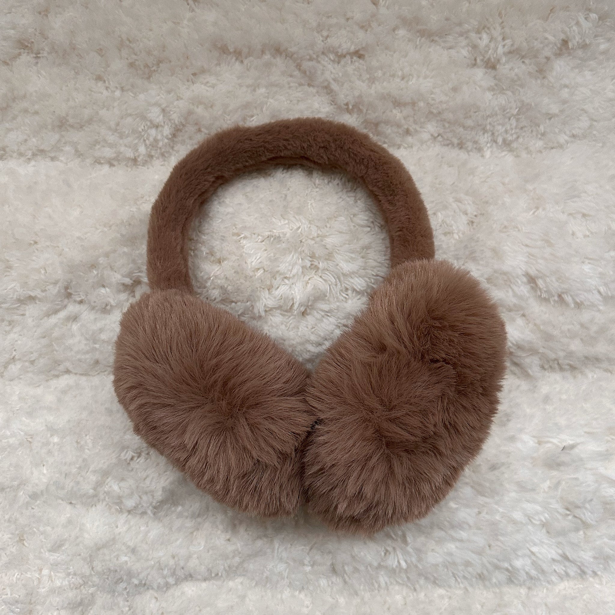Cache-oreilles FERREOL