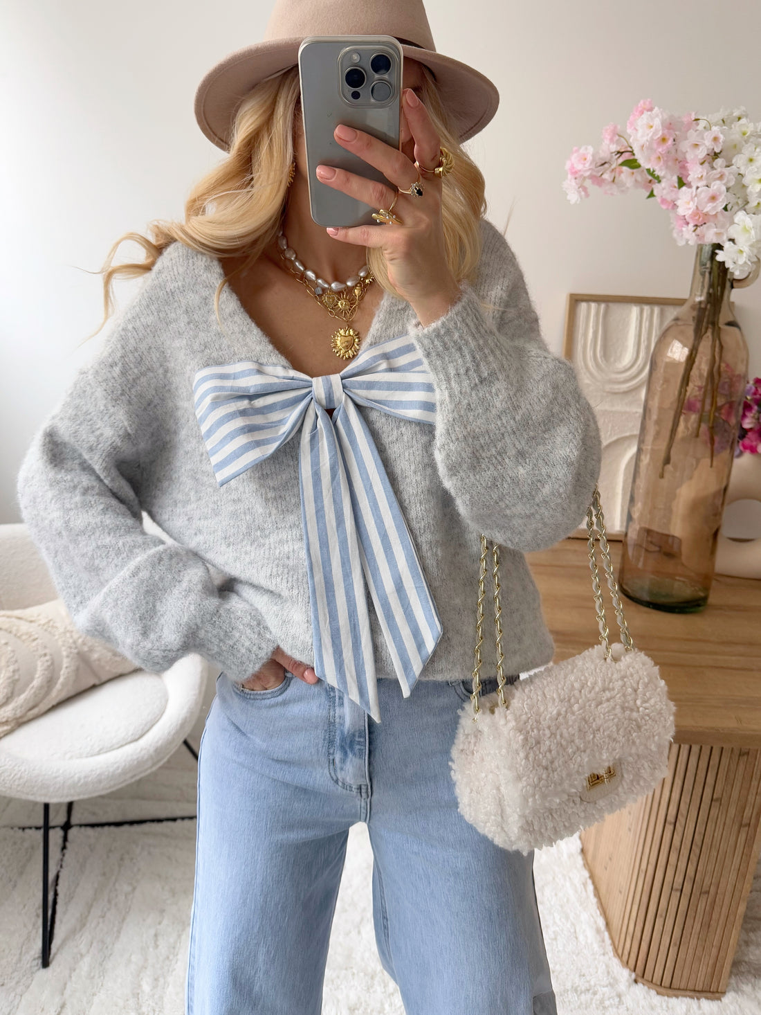 Maille avec nœud à rayures gris EMRULA (PRÉCOMMANDE)