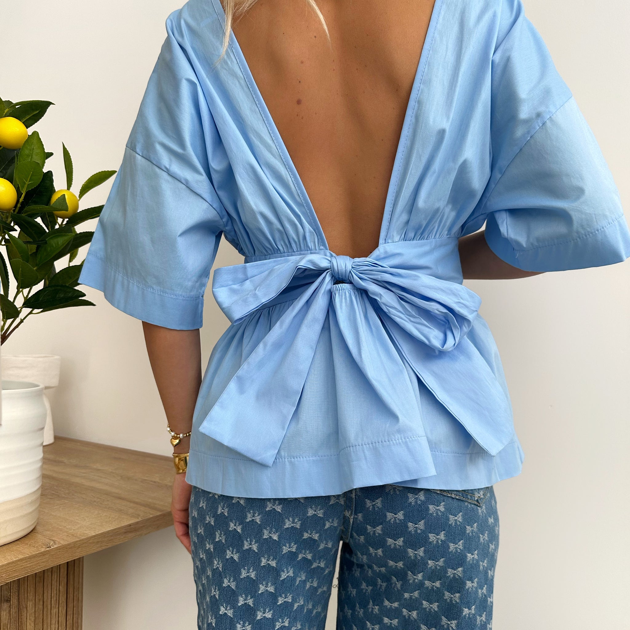 Blouse encolure en V au dos VENDETTI - bleu
