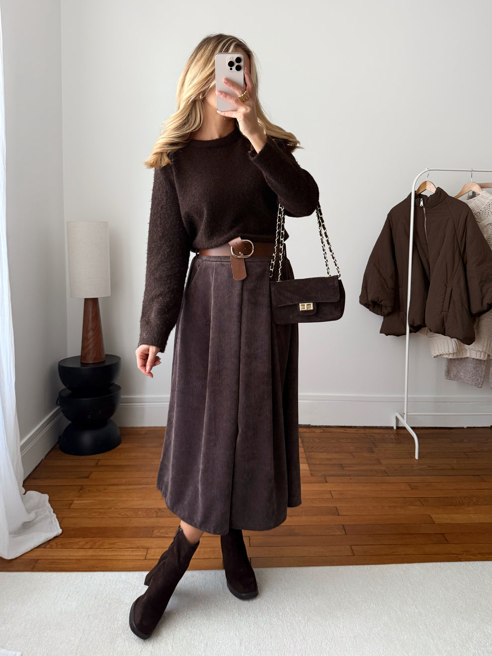 DTT - Edith - Mini-jupe trapèze en velours côtelé avec poches - Marron chocolat | ASOS DTT - Edith - Mini-jupe trapèze en velours côtelé avec poches - Marron chocolat | ASOS