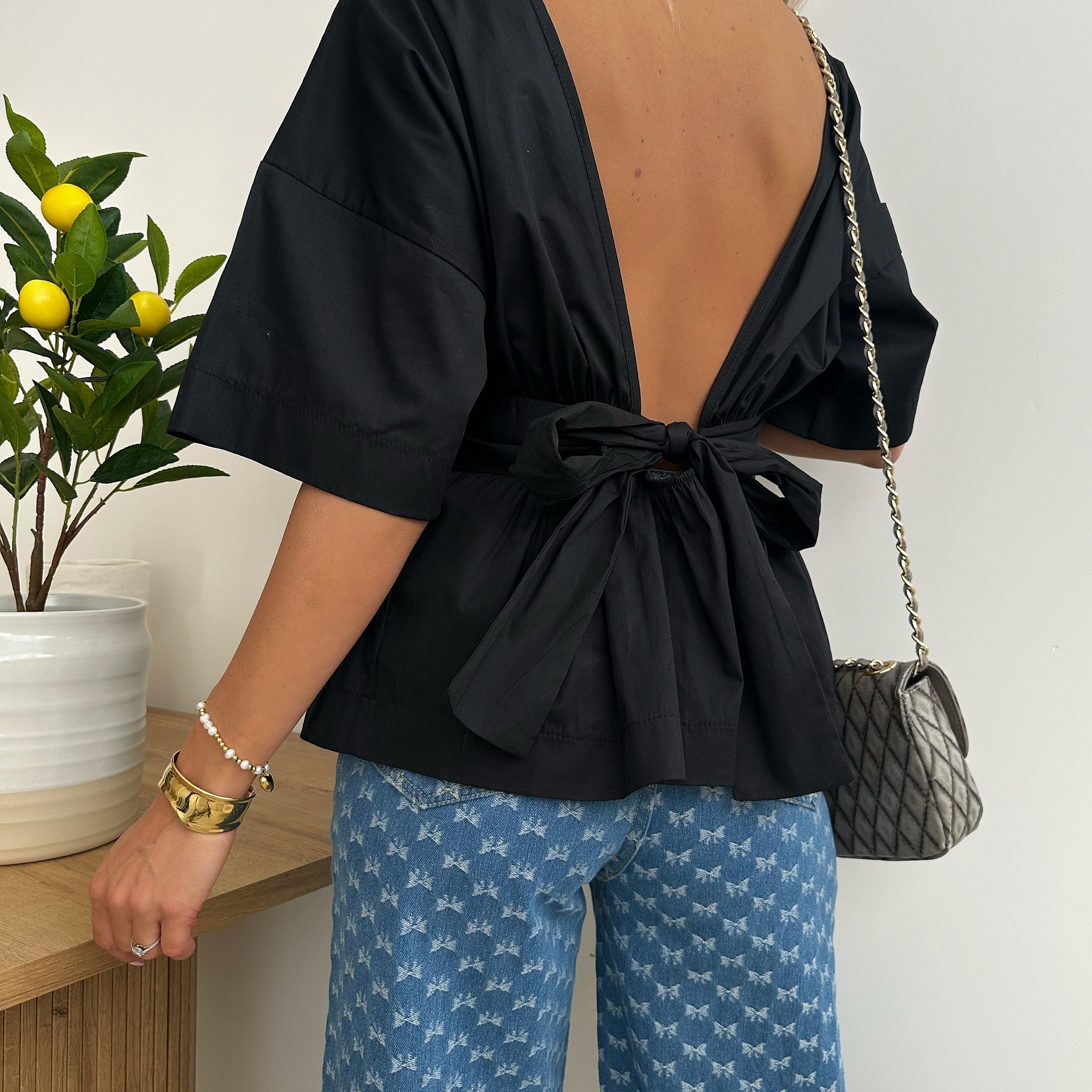 Blouse encolure en V au dos VENDETTI - noir