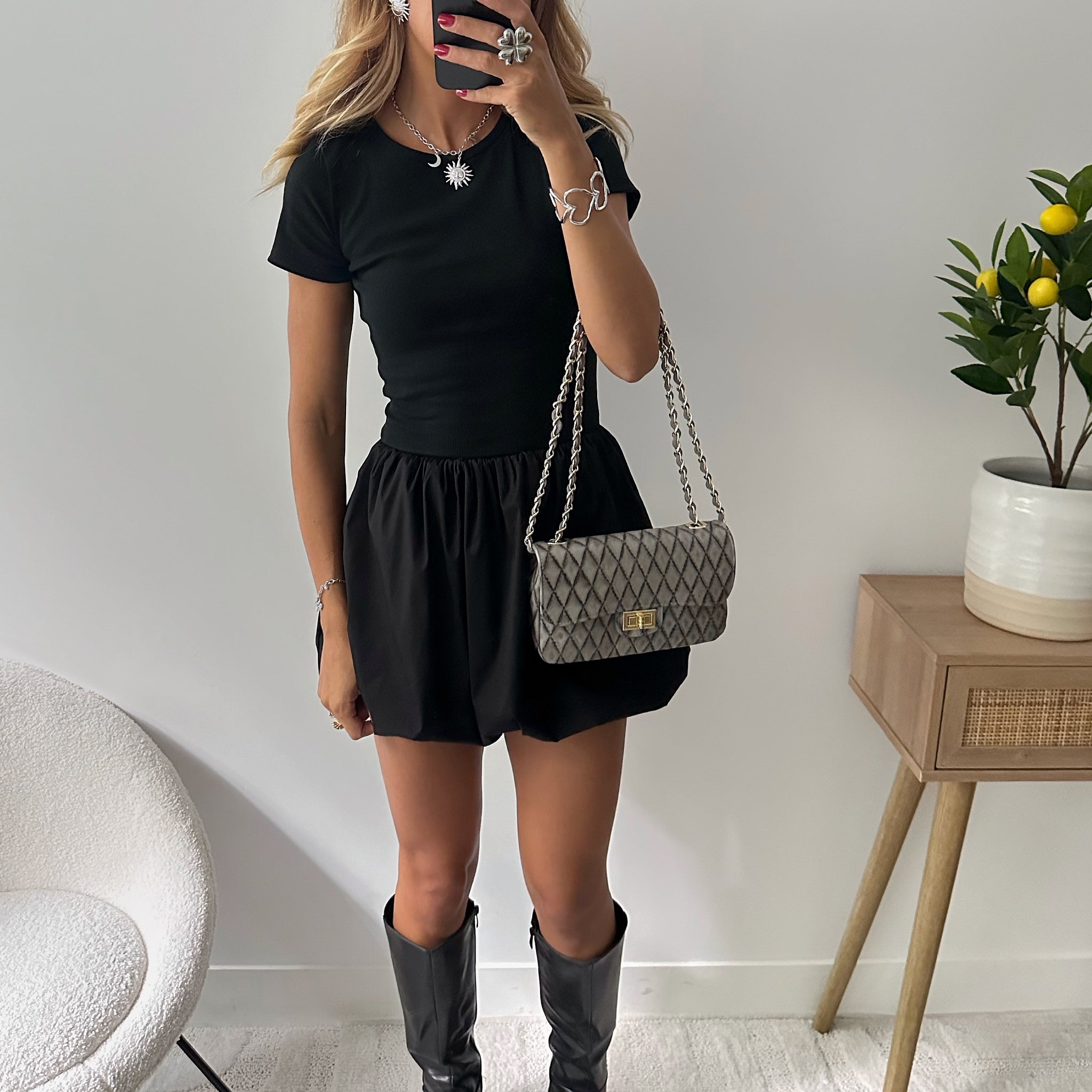 Robe noir manches courtes ALBERTIE